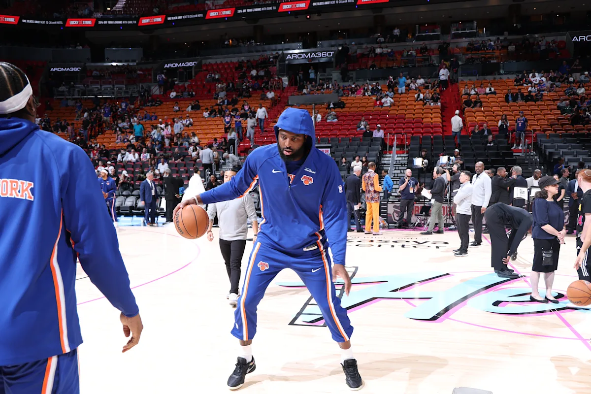 Mitchell Robinson: Embrace the Granny Shot Revolution