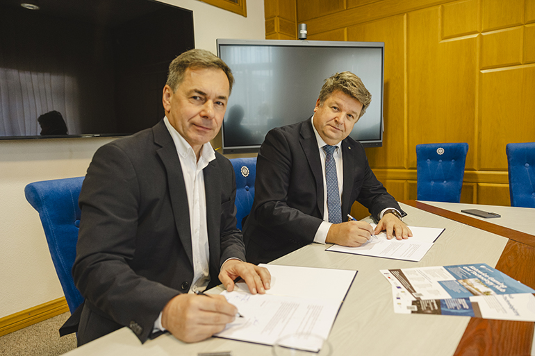 Silesian College of Expertise Companions with Katowice Gaming and Expertise Hub