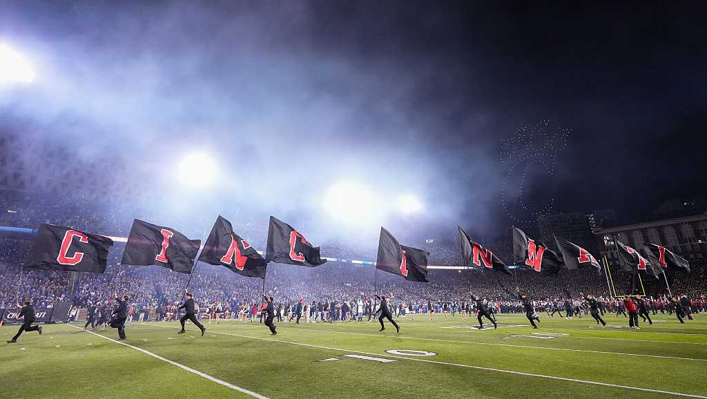 Bearcats Make Bowl Debut Under Satterfield Against Navy in Liberty Bowl