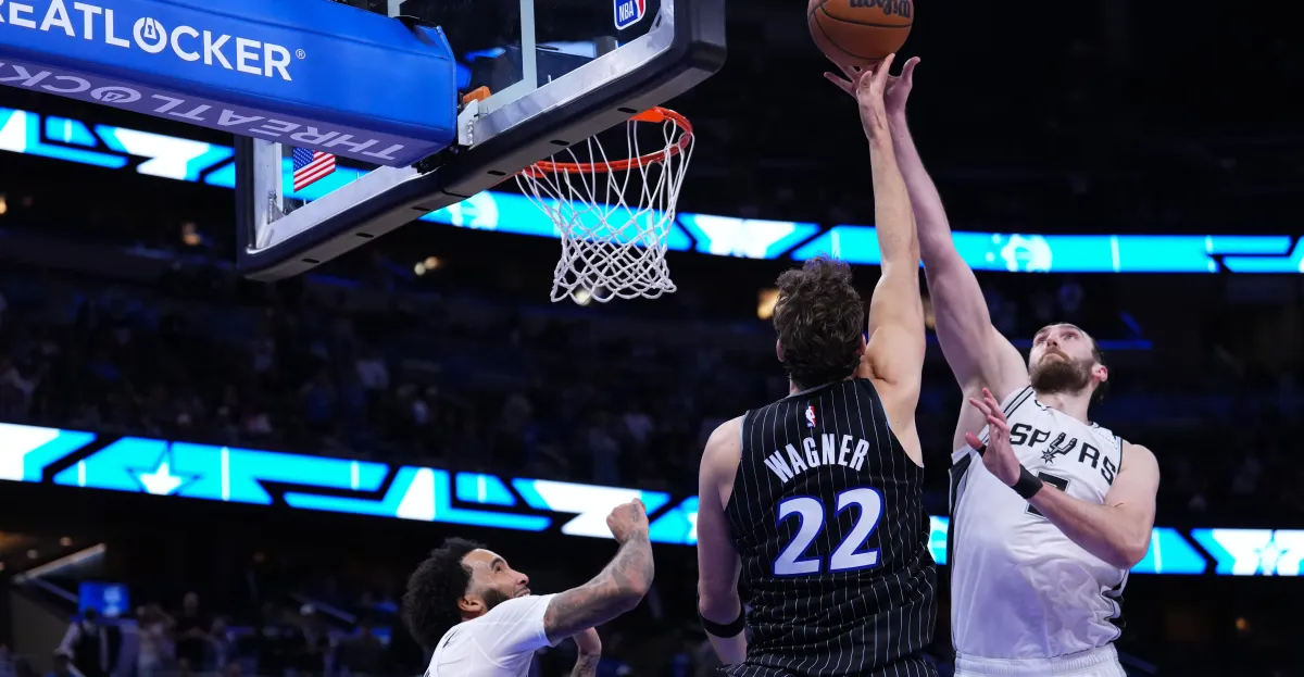 Present Your Assist: Luke Kornet T-Shirt Dialogue