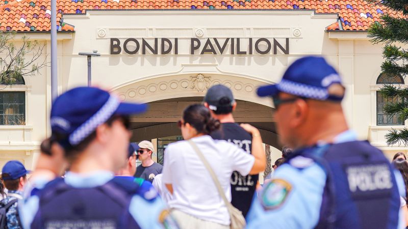 Dashcam Footage Captures Couple Confronting Gunman Earlier than Bondi Seashore Tragedy