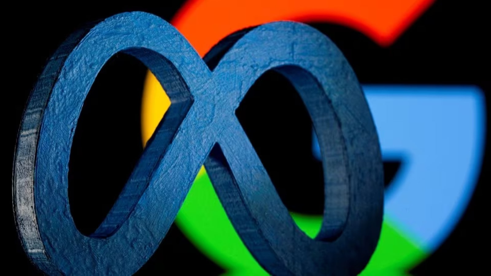 Meta Postpones Launch of Phoenix Mixed-Reality Glasses to 2027