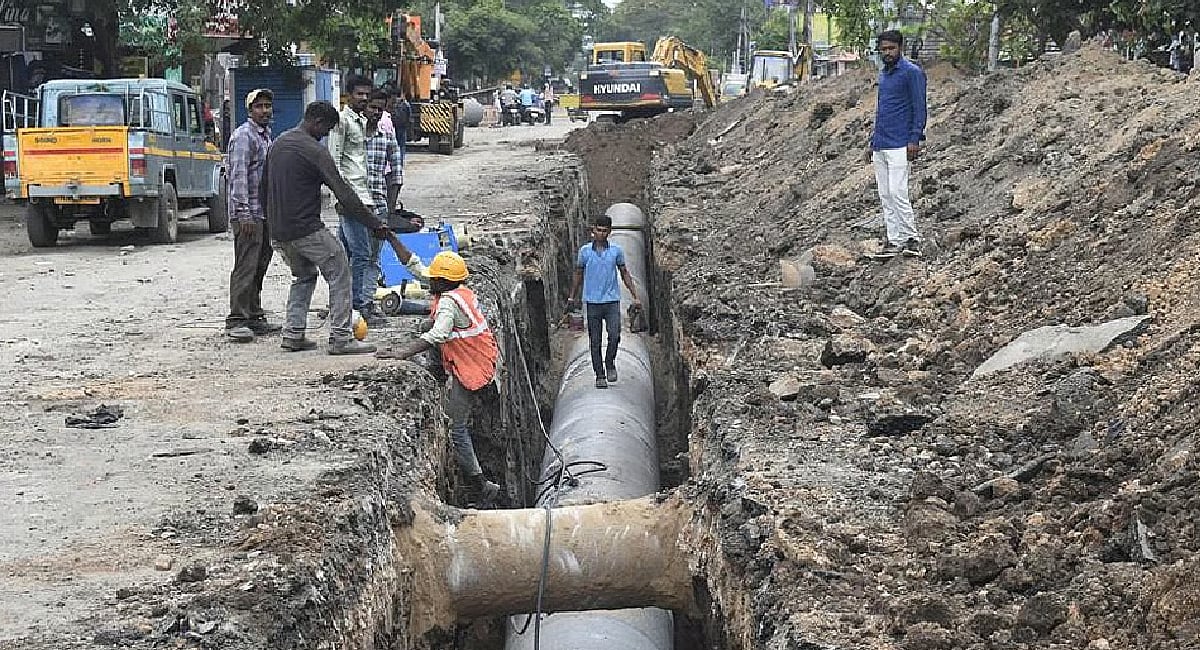 Blended Reactions from Companies Over MG Highway Pipe Work