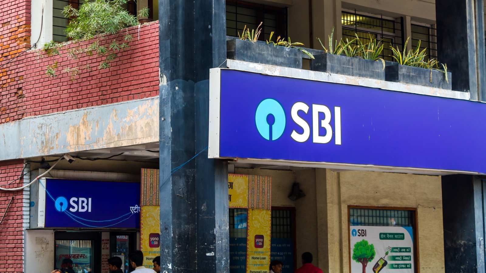 SBI Lowers Mounted Deposit Charges Following RBI’s 25-Bps Repo Charge Reduce: Up to date Charges Inside