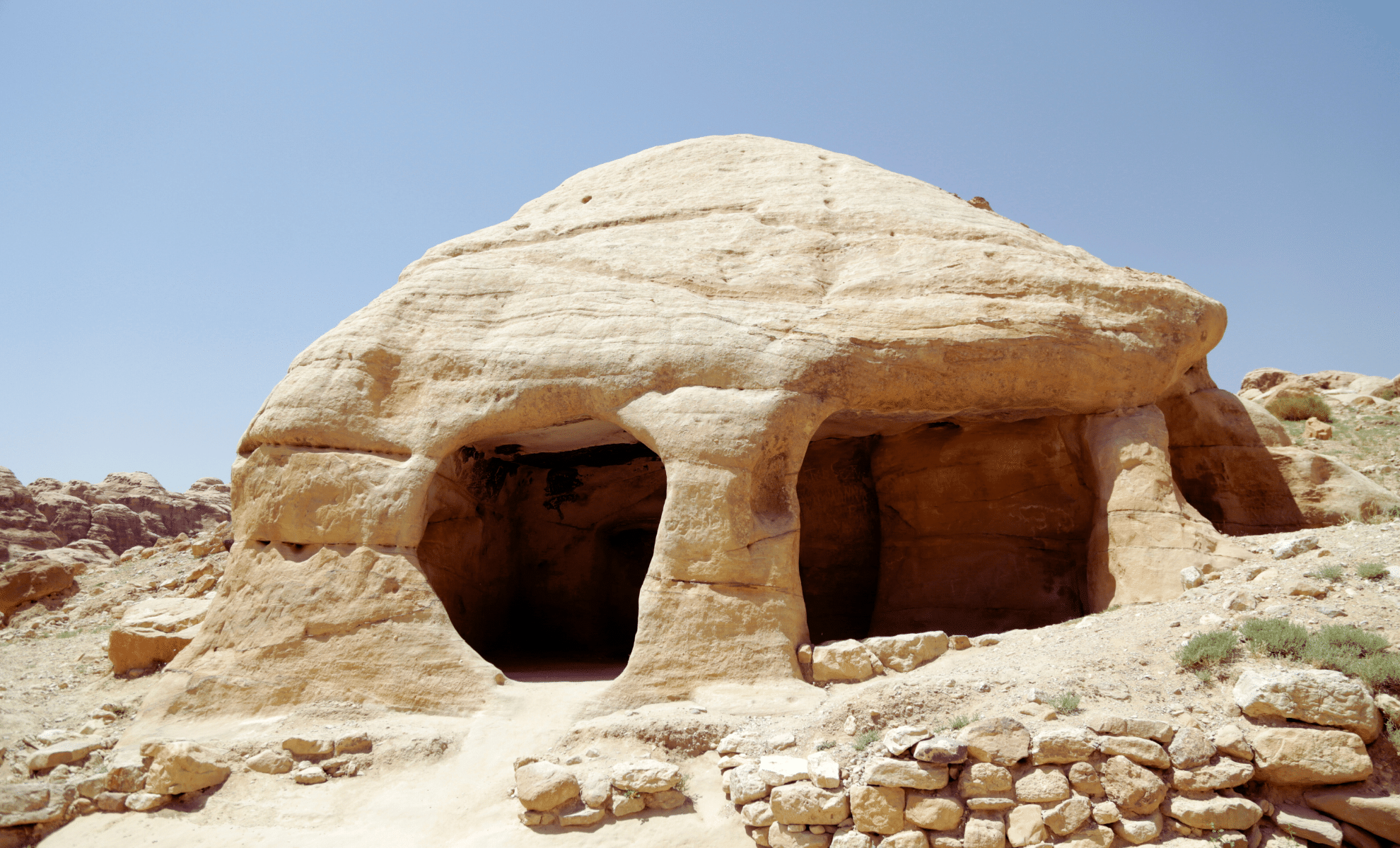 Historic Skeletons within the Sahara Reveal Distinctive DNA Unrelated to Fashionable People