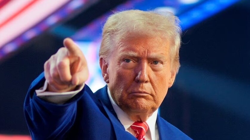 Trump Refutes WSJ Article, Asserts U.S. AI Management Throughout His Administration